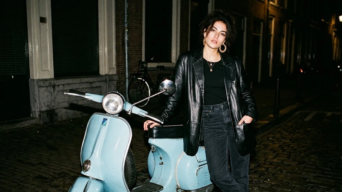 Example result: Flash editorial fashion photo (Higgsfield Soul)